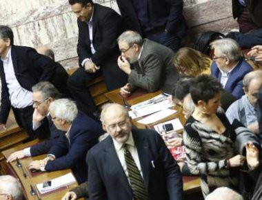 H νέα εσωκομματική αντιπολίτευση μπλόκαρε την τροπολογία που ετοίμασε ο Σταύρος Κοντονής